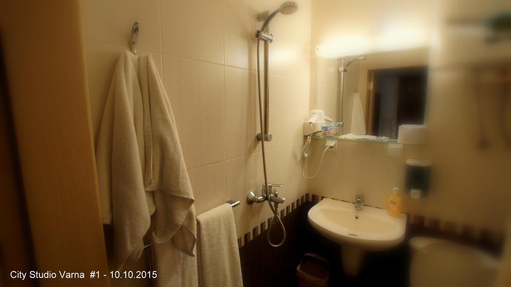 City Studio Rent Varna Room photo